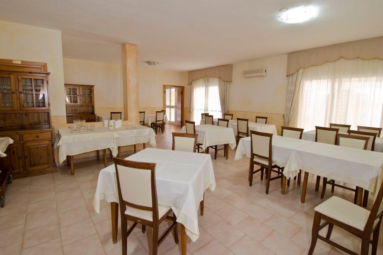 A.I.R. Hotel Gabbiano Isola Rossa Eksteriør bilde