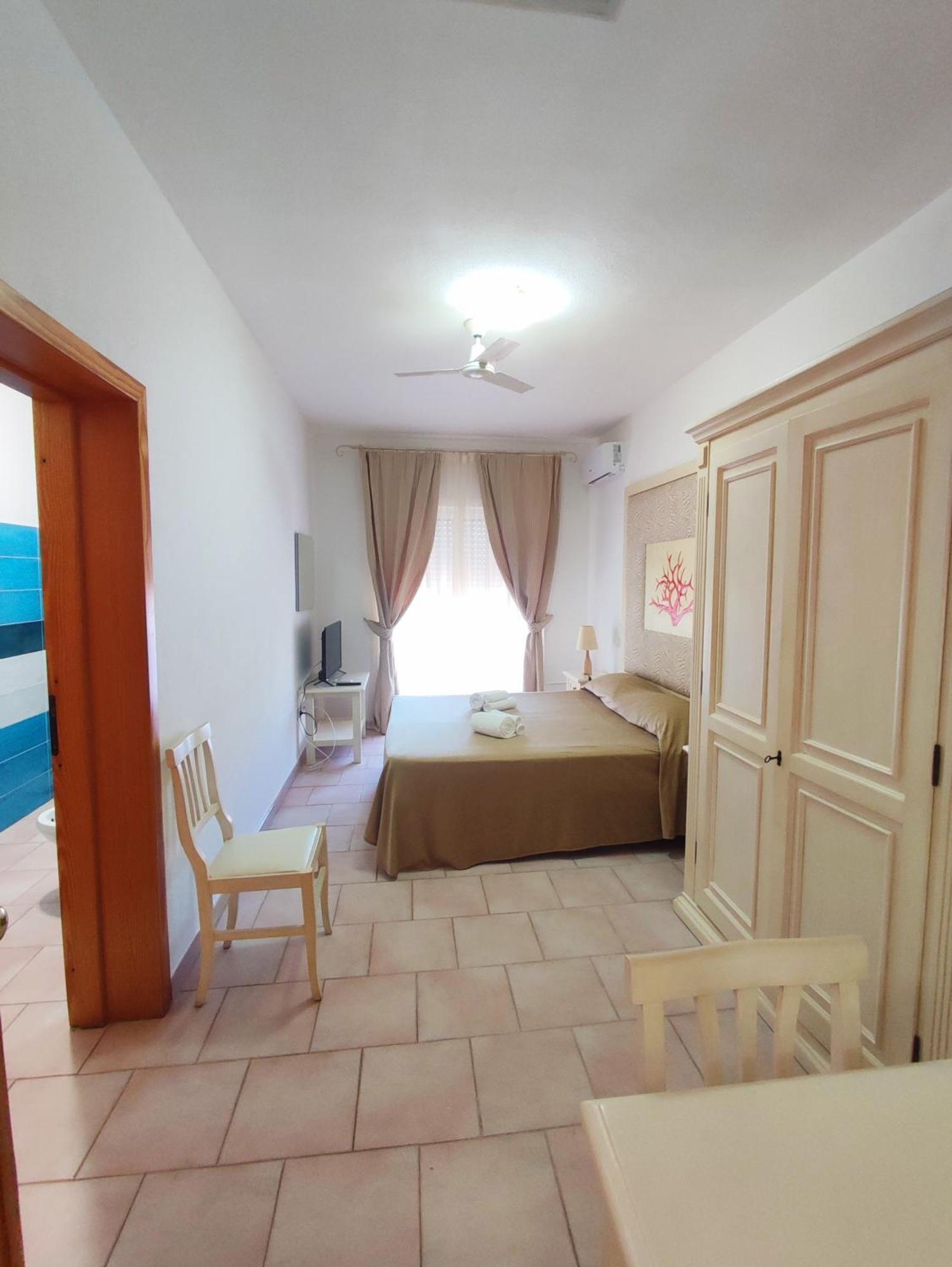 A.I.R. Hotel Gabbiano Isola Rossa Eksteriør bilde