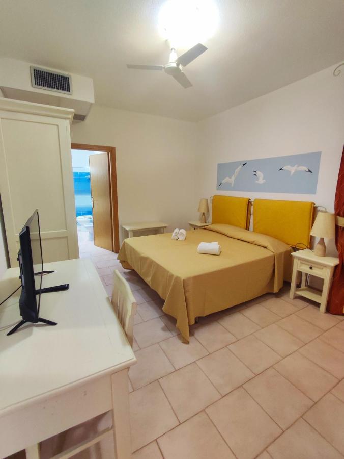 A.I.R. Hotel Gabbiano Isola Rossa Eksteriør bilde