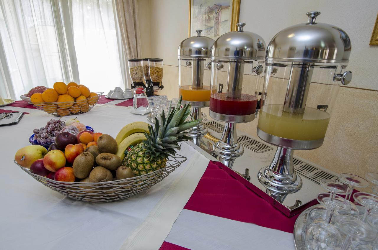 A.I.R. Hotel Gabbiano Isola Rossa Eksteriør bilde