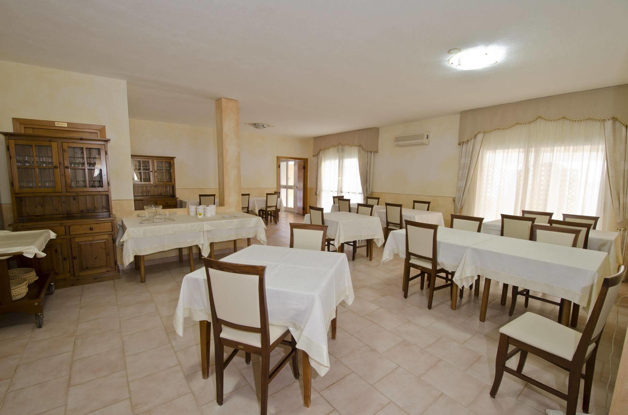 A.I.R. Hotel Gabbiano Isola Rossa Eksteriør bilde